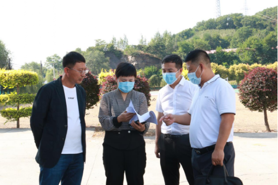 心系乡村教育 助推全面发展——开原市副市长吕颖、教育局局长季晓伟到松山中学进行调研指导